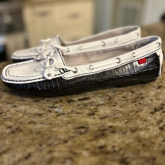 Marc Joseph Black and White Leather Loafers - Picture 12 of 16